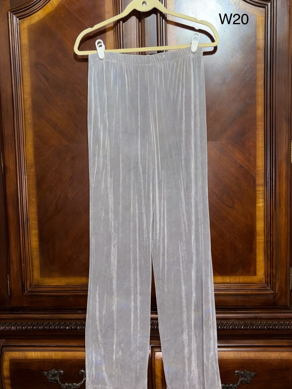 Women's Wide-Leg Pants in Silver-Gray